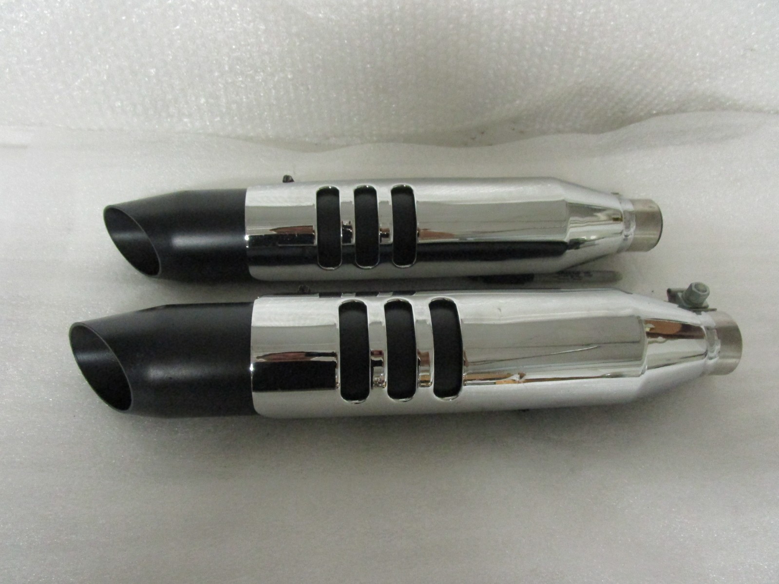 14-22 Harley Davidson XL Sportster Exhaust Mufflers OEM 14-22 Harley Davidson XL Sportster Exhaust Mufflers OEM