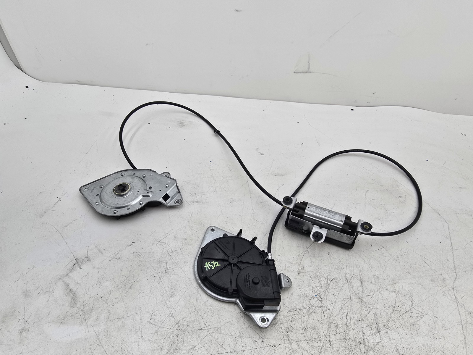 1997-2004 PORSCHE BOXSTER CONVERTIBLE TOP TRANSMISSION ACTUATOR MOTOR DRIVE GEAR