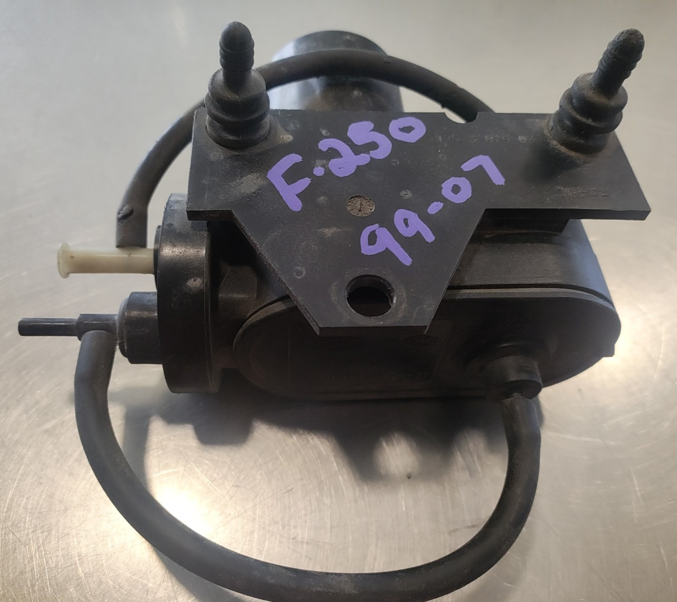 1999-07 F250/F350 Ford Vacuum Pump Electric F81H-2A451-B OEM