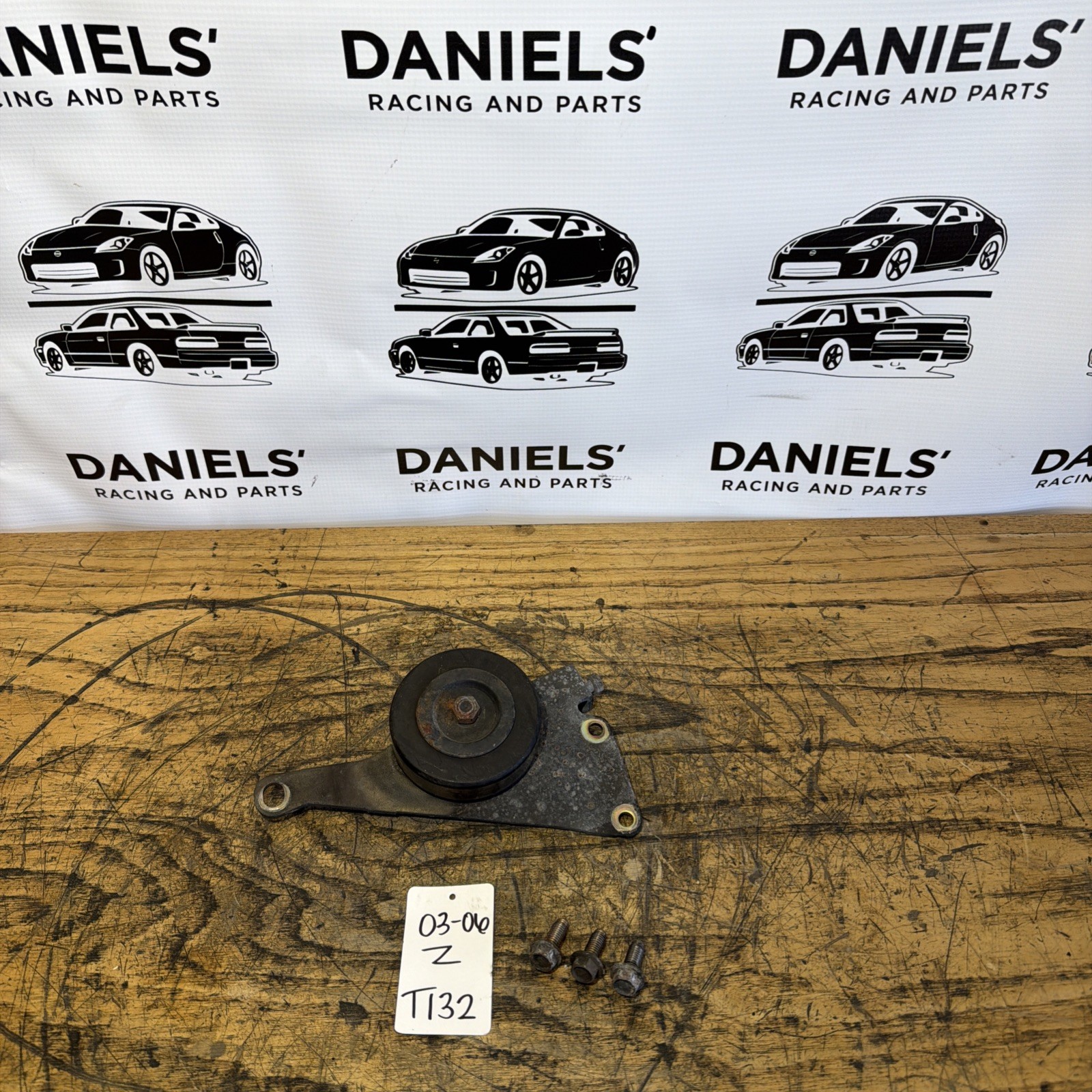03-06 Nissan 350z 03-07 G35 Coupe Driver AC Tensioner Pulley Vq35de 03-06 Nissan 350z 03-07 G35 Coupe Driver AC Tensioner Pulley Vq35de