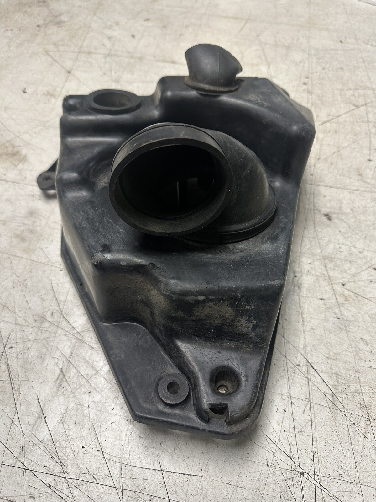 1981 Kawasaki KX250 Air Box