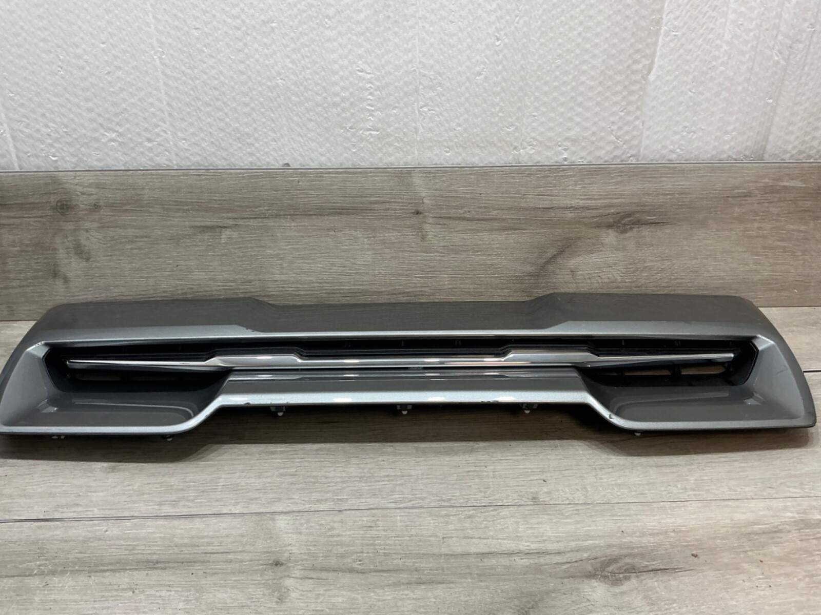 2020-23 GMC SIERRA HOOD AIR VENT 2500HD 3500HD 6.6L OEM  85021502
