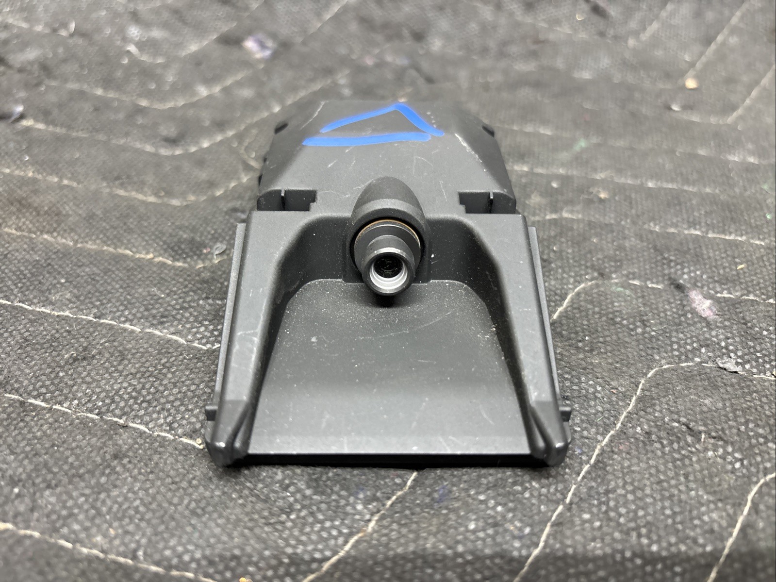 2018-2019 HYUNDAI KONA Camera windshield lane keep assist 95740J9200 2018-2019 HYUNDAI KONA Camera windshield lane keep assist 95740J9200