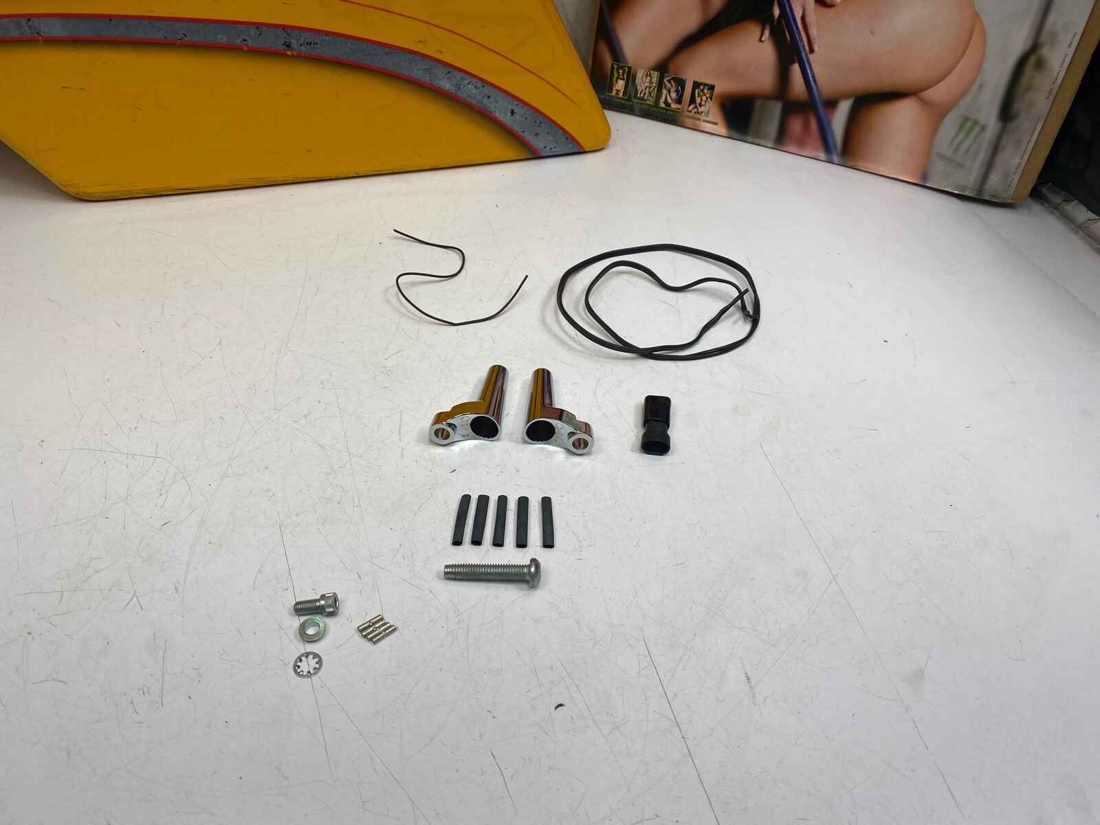 🔥 Harley OEM 88-07 Dyna Sportster Turnsignal Relocation Kit 68517-94A 