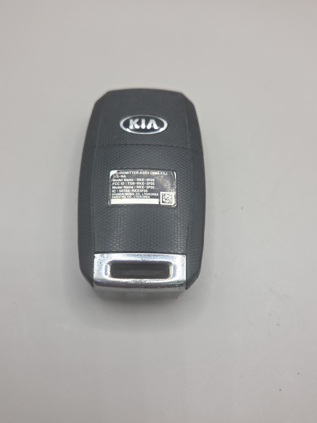 OEM 2013-2015 KIA SORENTO flip keyless entry remote key fob TQ8-RKE-3F05 OEM 2013-2015 KIA SORENTO flip keyless entry remote key fob TQ8-RKE-3F05