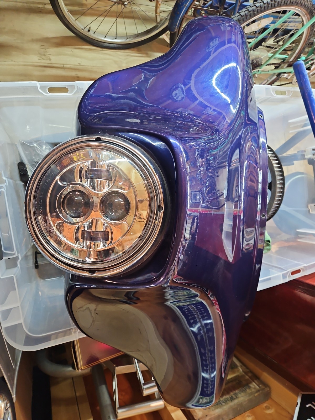 97-13 Harley-Davidson Oem Batwing Outter Fairing With Daymaker Style Headlight 