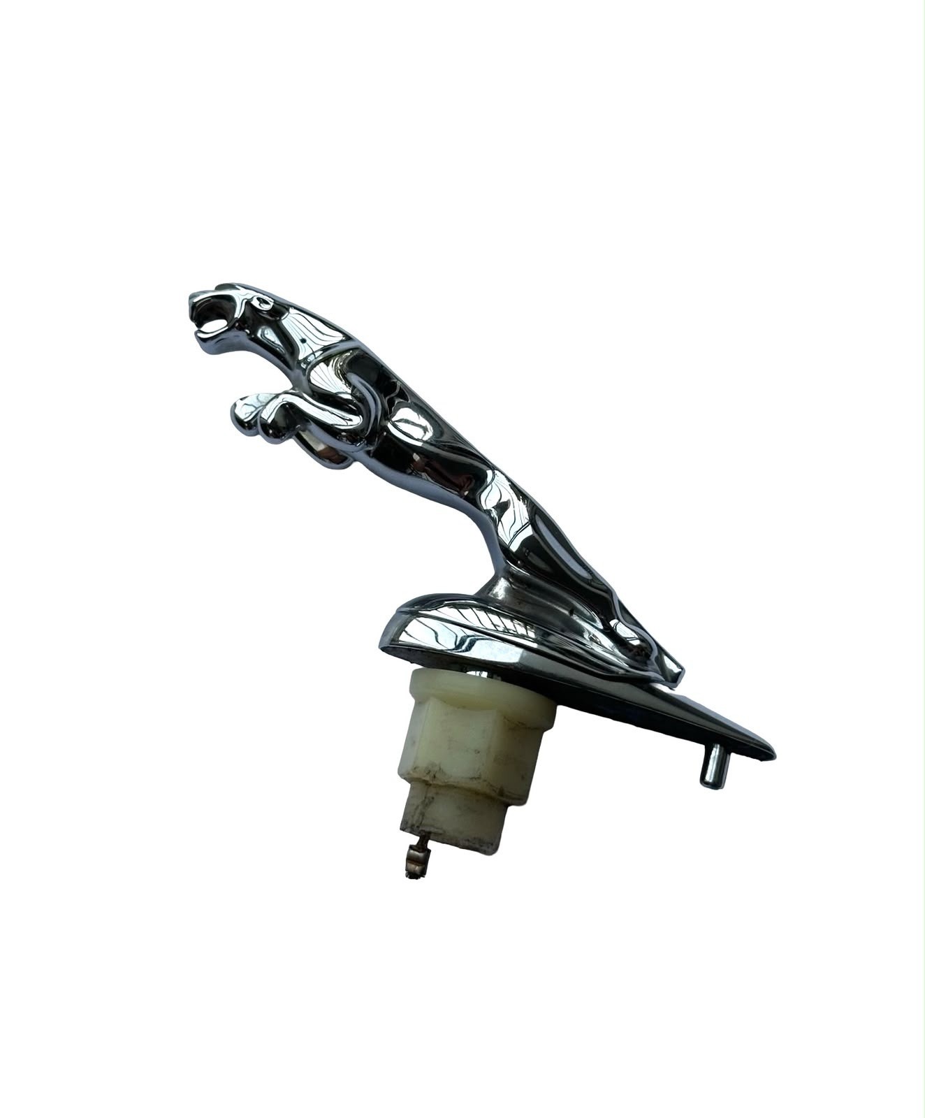 2009-2015 Jaguar XF Hood Ornament Emblem 2009-2015 Jaguar XF Hood Ornament Emblem
