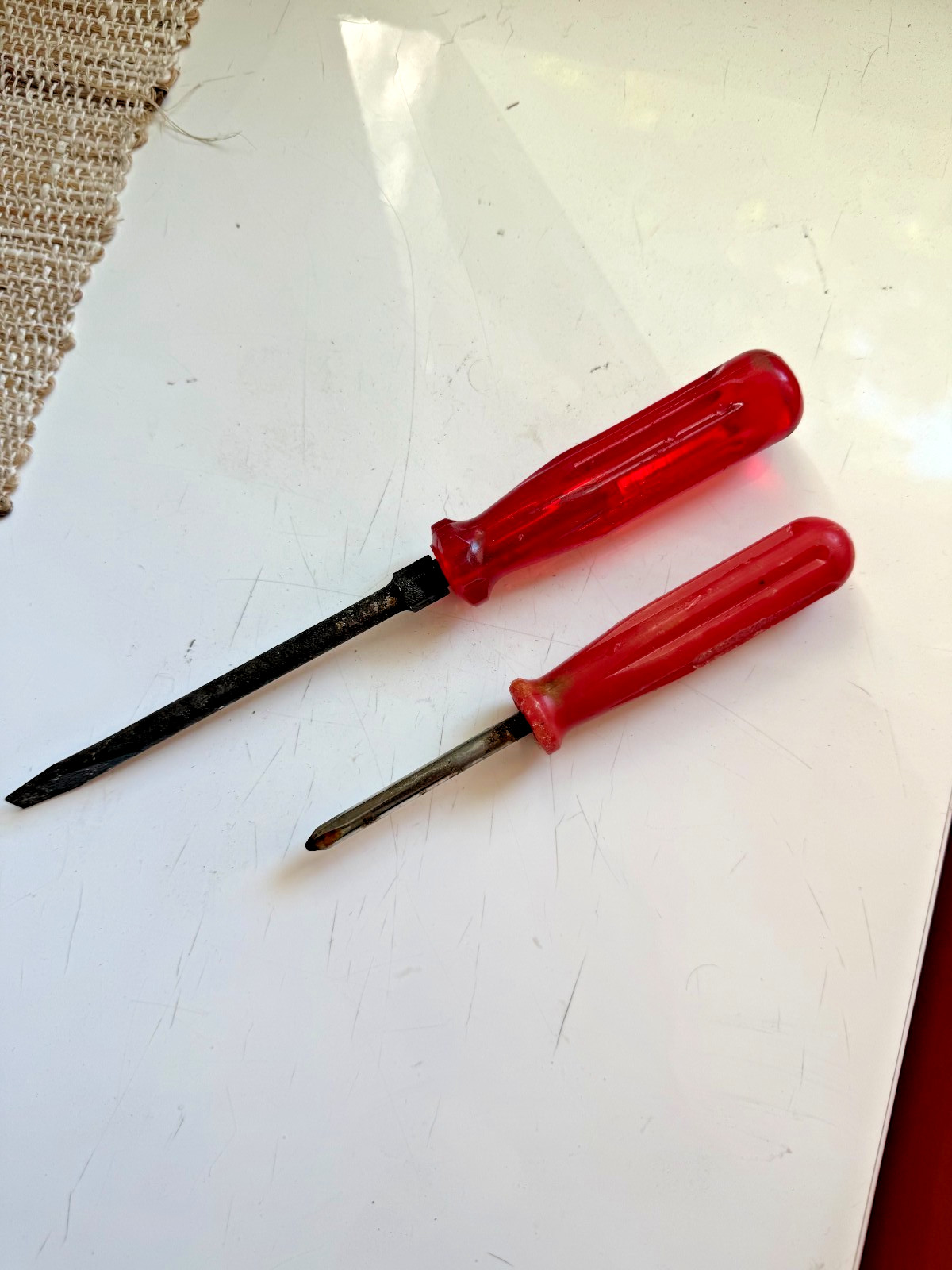 BMW E28 E24 E32 Heyco Large and small RED Screwdriver set OEM BMW E28 E24 E32 Heyco Large and small RED Screwdriver set OEM