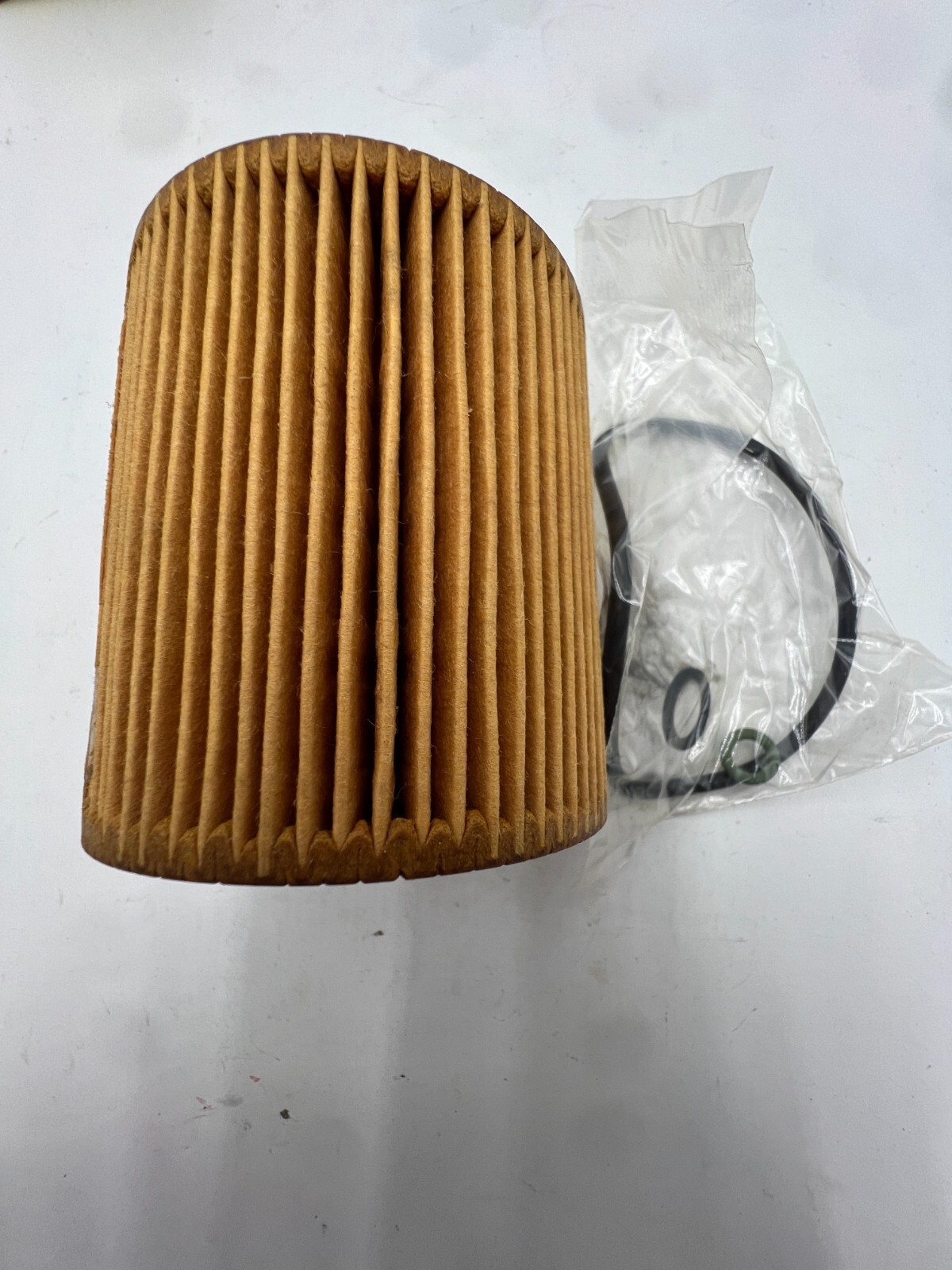 O.E.M. Mann HU816X Oil Filter For BMW E60 E61 E84 E85 E90 E91 E92 E93 X5