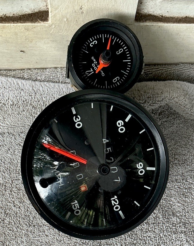 Porsche 924 Speedometer And Clock Gauges