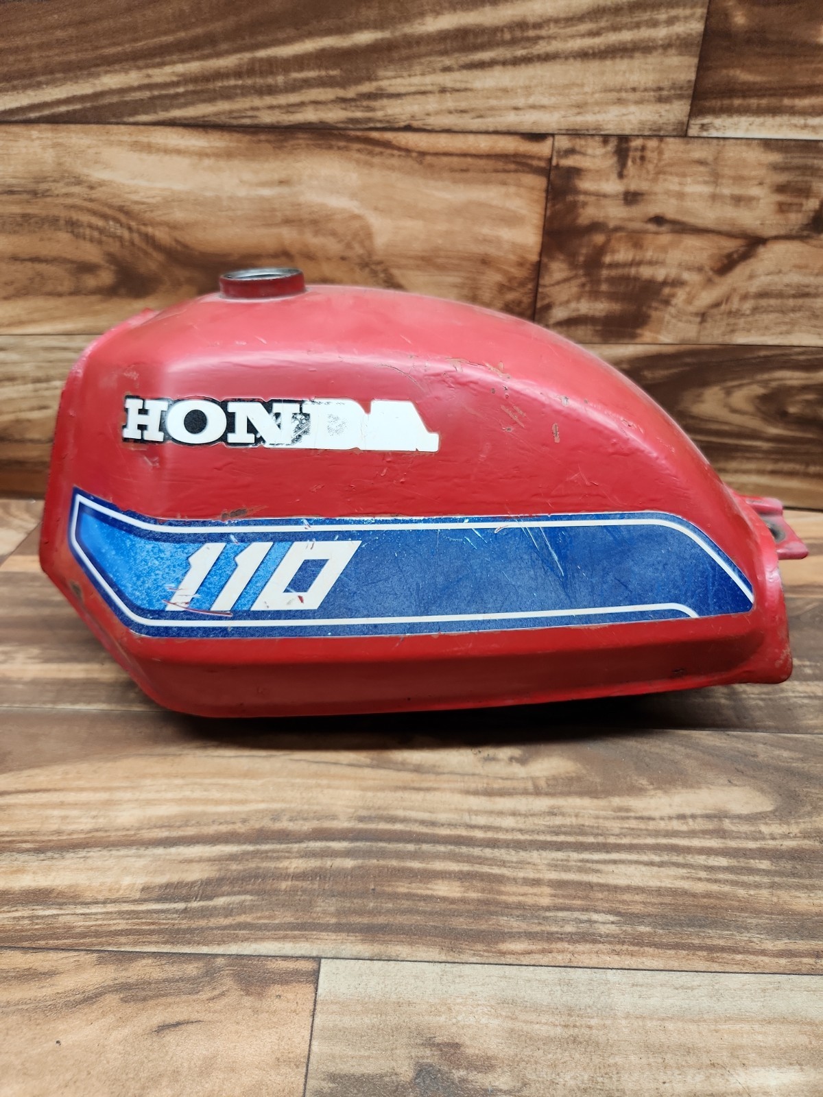 1982 HONDA ATC110 ATC 110 Vintage GAS FUEL PETROL TANK OEM Red 1982 HONDA ATC110 ATC 110 Vintage GAS FUEL PETROL TANK OEM Red