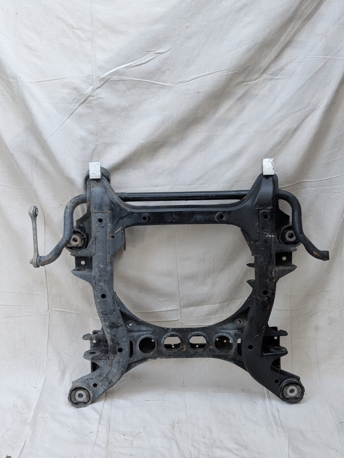 2004-2017 Volkswagen Touareg Front Crossmember Subframe Genuine OEM 7L0499030T