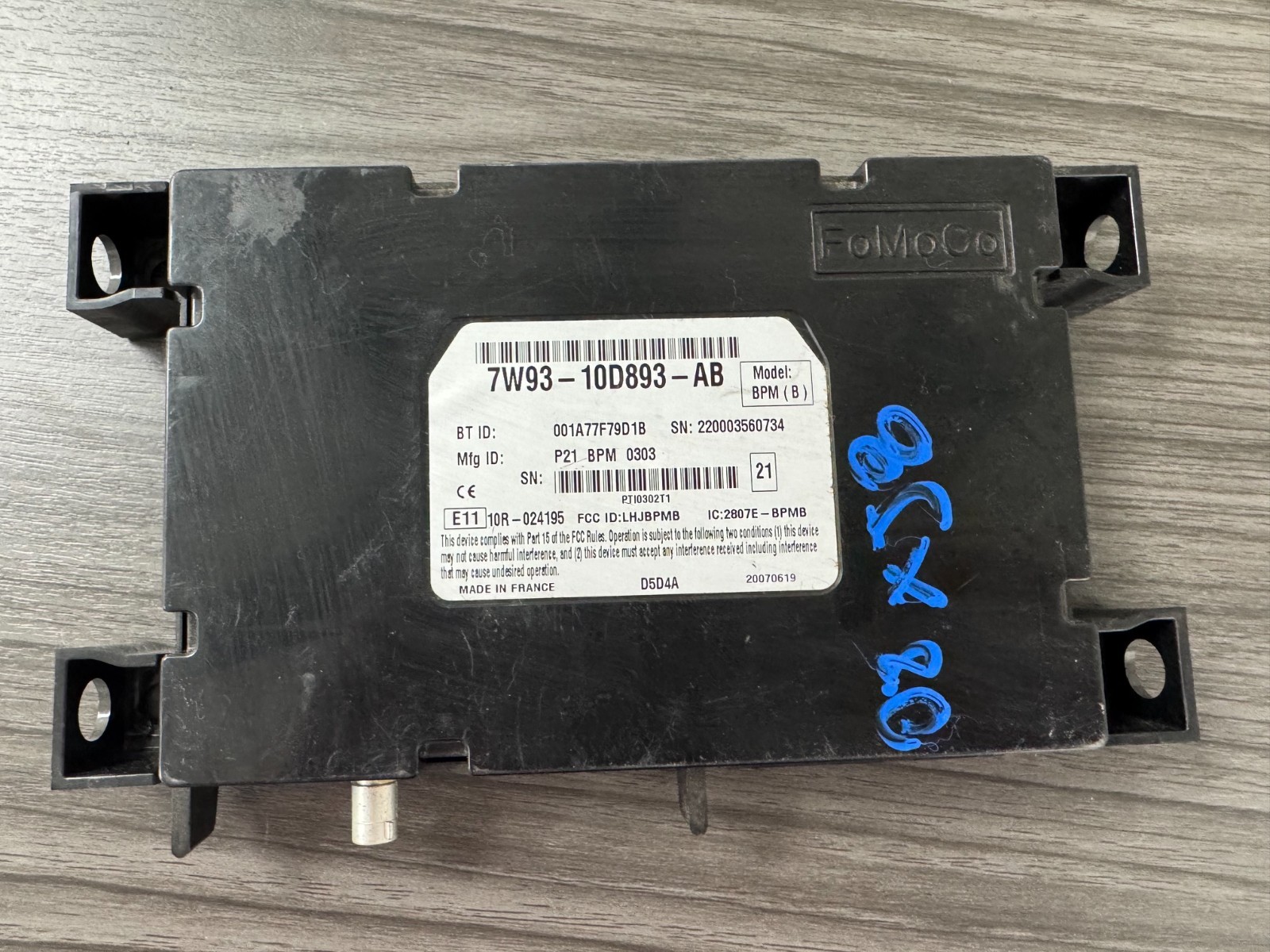 2007 - 2009 Jaguar XJ8 XJ Bluetooth Control Module OEM 7W93-10D893-AB 2007 - 2009 Jaguar XJ8 XJ Bluetooth Control Module OEM 7W93-10D893-AB