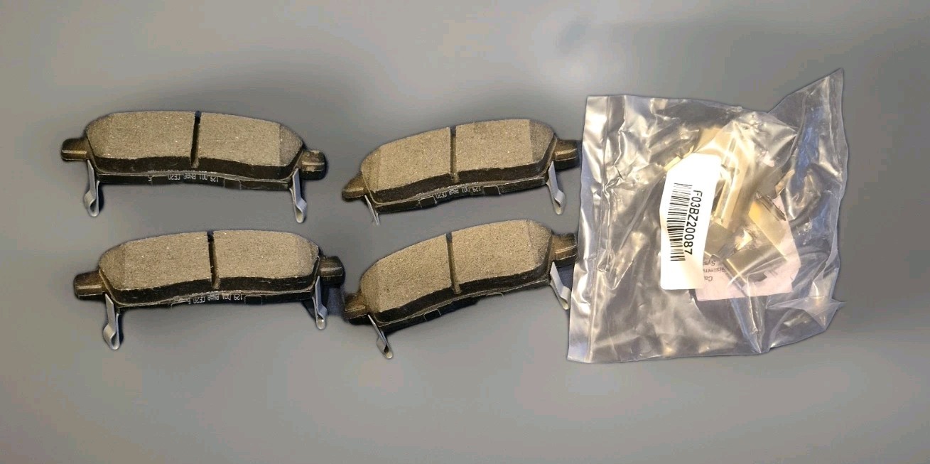 2008 Chevy Trailblazer Bosch Blue Ceramic Rear Brake Pads. 2008 Chevy Trailblazer Bosch Blue Ceramic Rear Brake Pads.