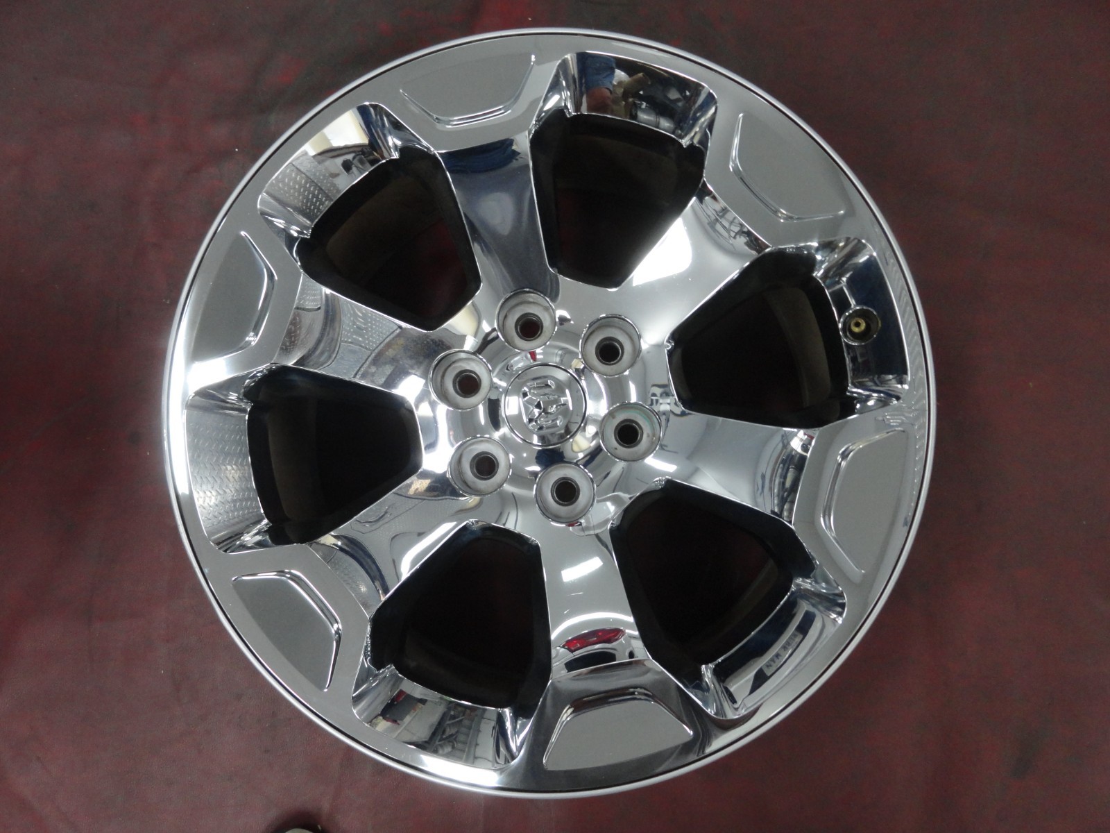 2019-2023 Dodge 1500 Factory OEM Wheel & Cap Used 2680 #4