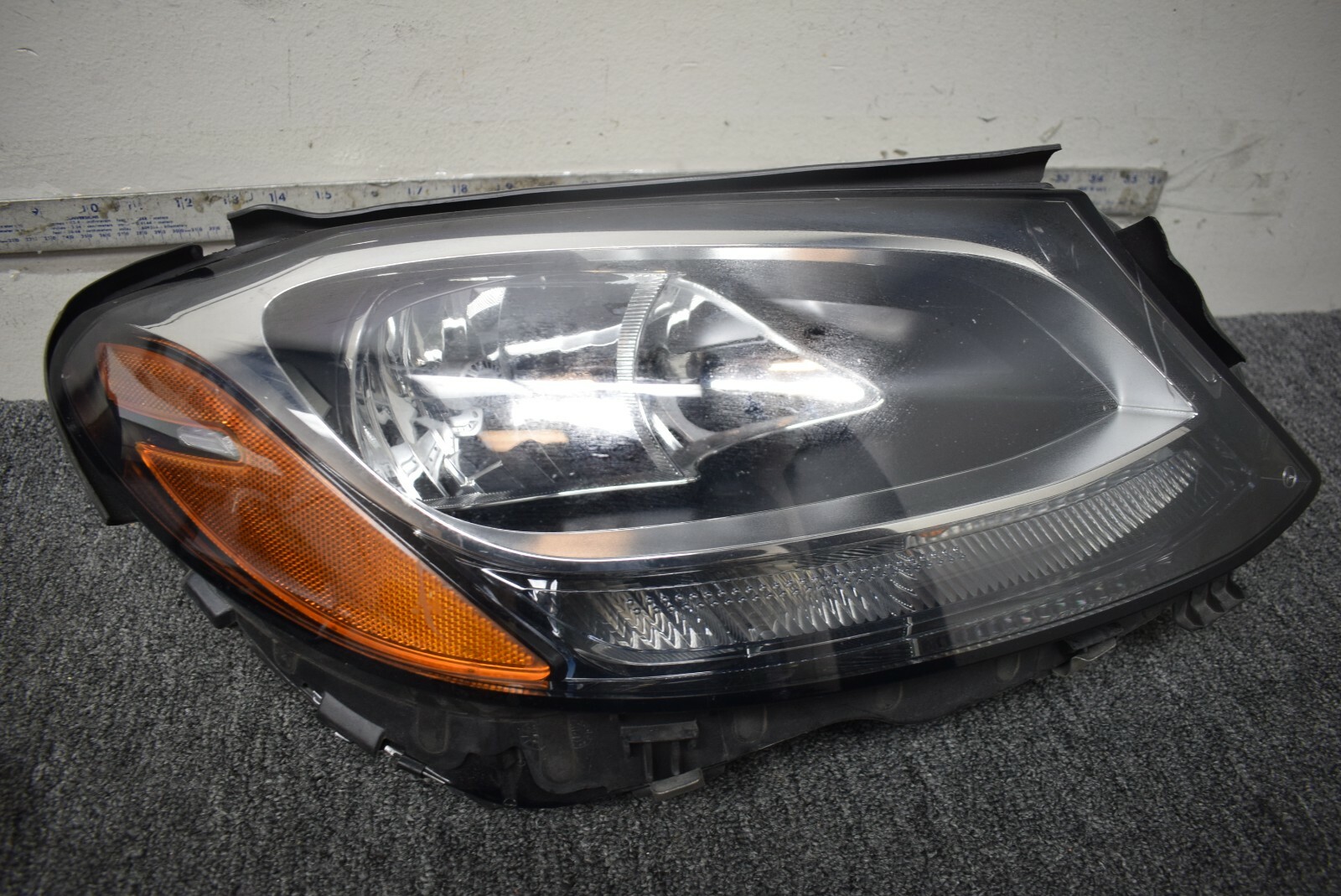 2015-2020 MERCEDES BENZ C300 RIGHT SIDE HEADLIGHT FACTORY OEM