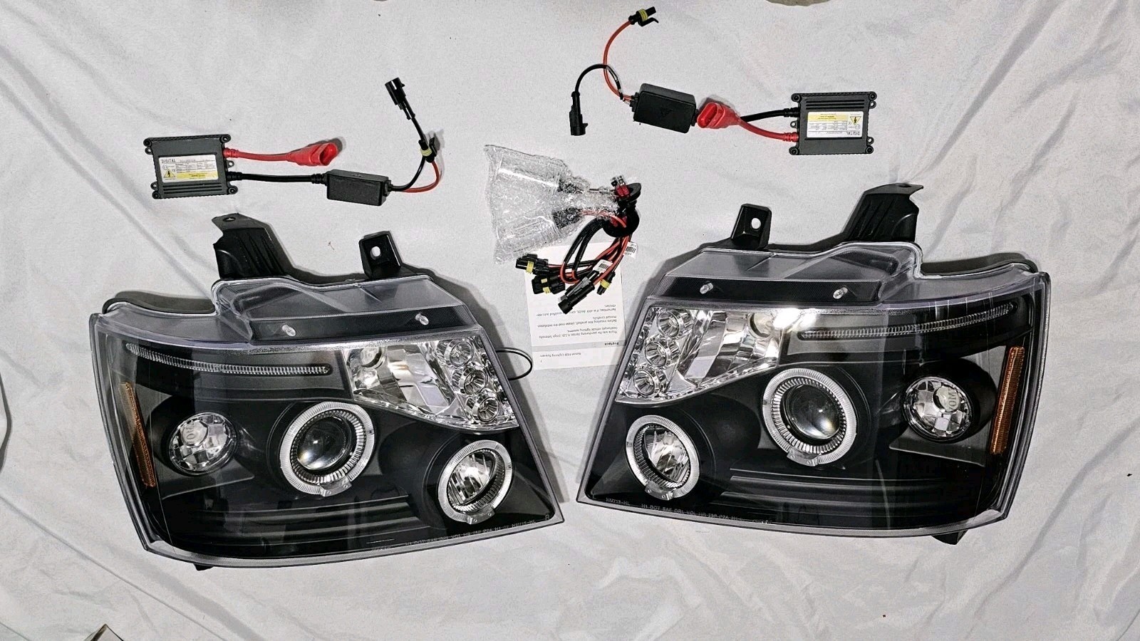 Fits 2007-2014 Chevy Tahoe Suburban Avalanche LED Halo Projector Headlights Lamp