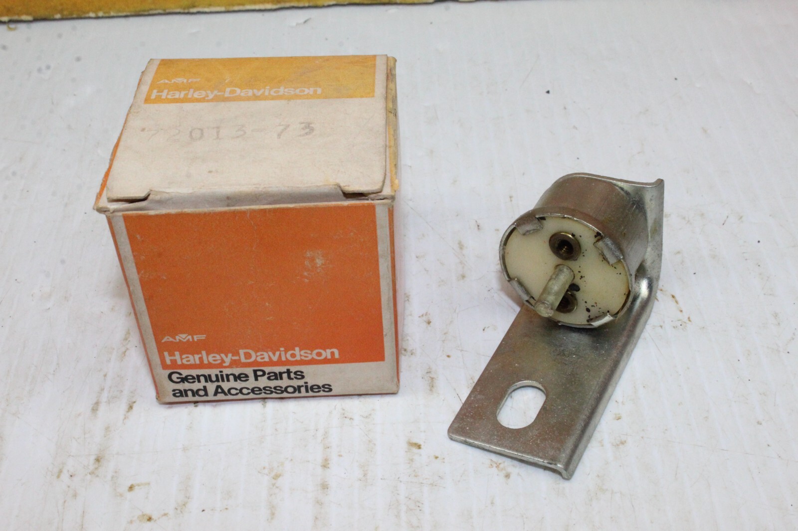 1973-76 Harley FX Super-Glide Shovelhead Brake Light Switch 72013-73 NOS