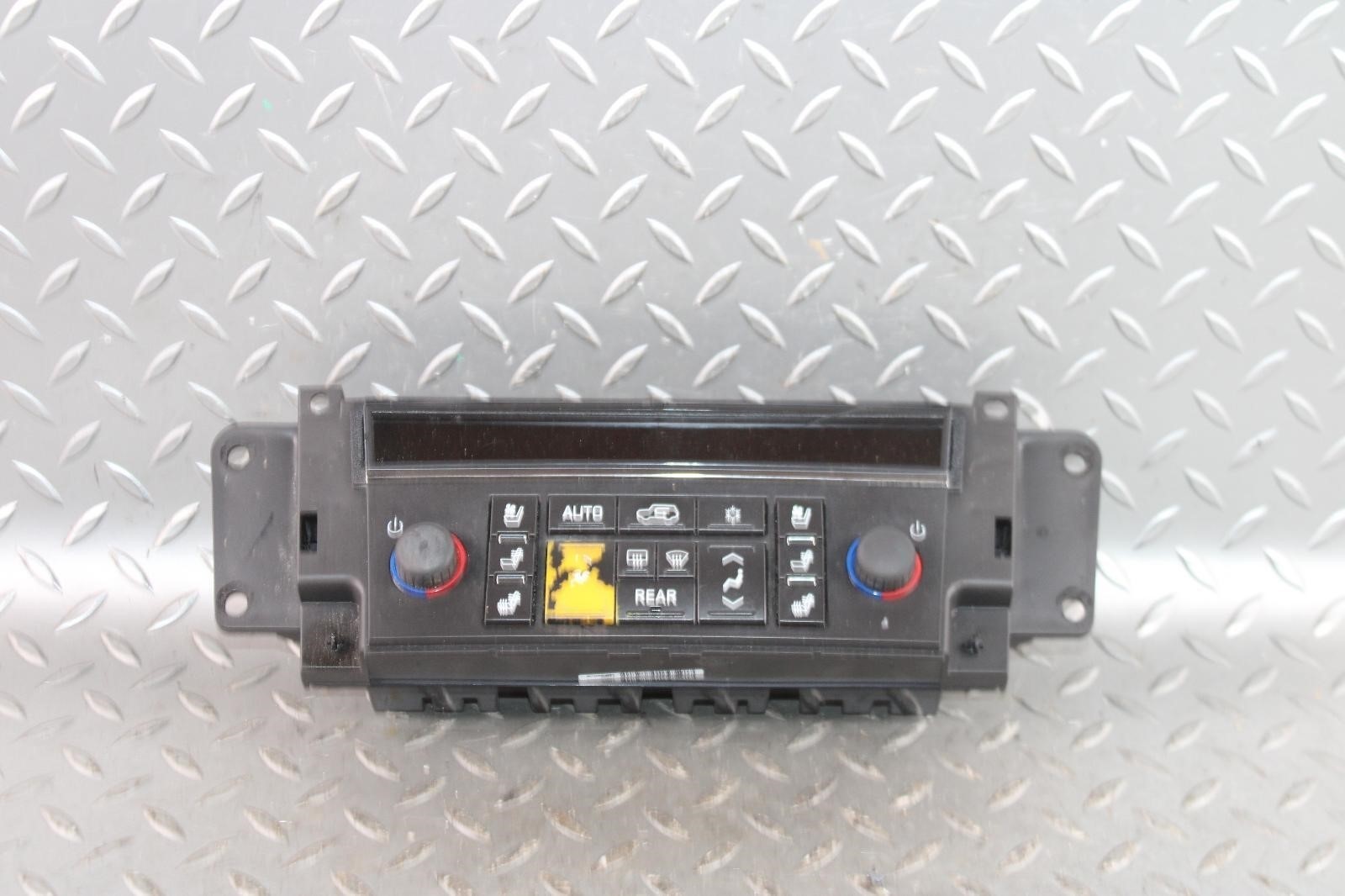 ⚠️WORN⚠️ 12-14 Escalade Dash Dual Zone Heat A/C Climate Temp Control Panel HVAC