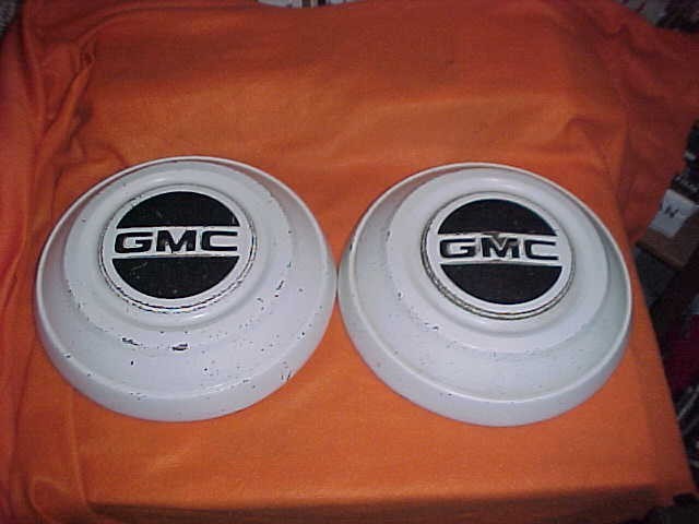 GMC (2) 1967-68 Dog Dish Bowl Hubcaps 10.5\ GMC (2) 1967-68 Dog Dish Bowl Hubcaps 10.5\