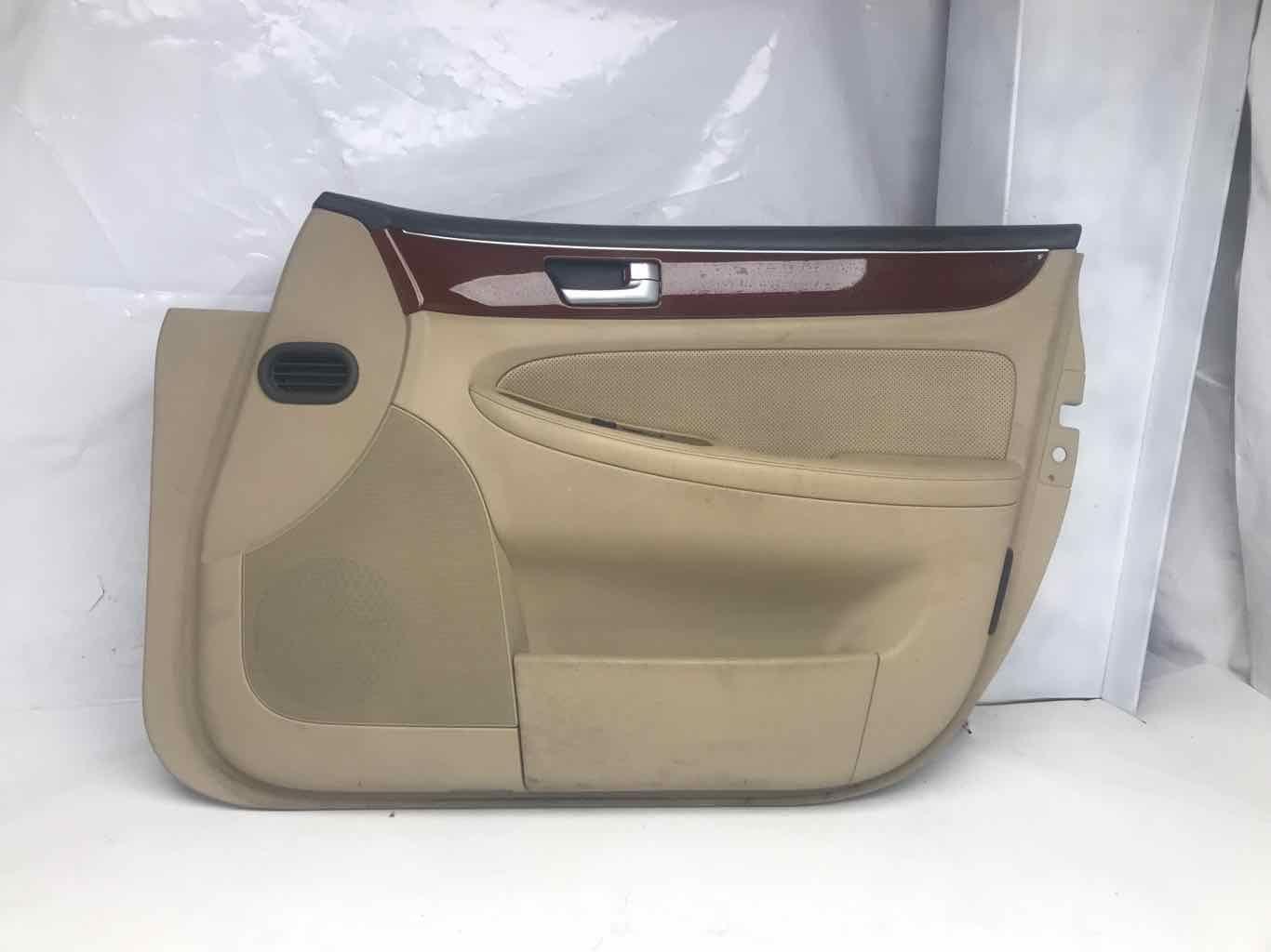 2010-2014 Hyundai Genesis Sedan Front RH Door Trim Panel Cashmere 823123M000