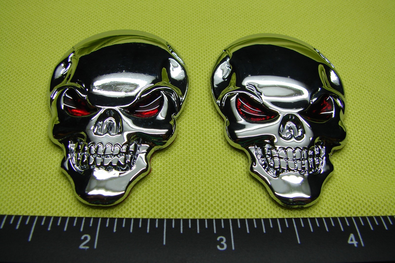 (2) SKULL METAL 3D EMBLEMS DECALS STICKERS LOGO. SILVER CHROME FINISH