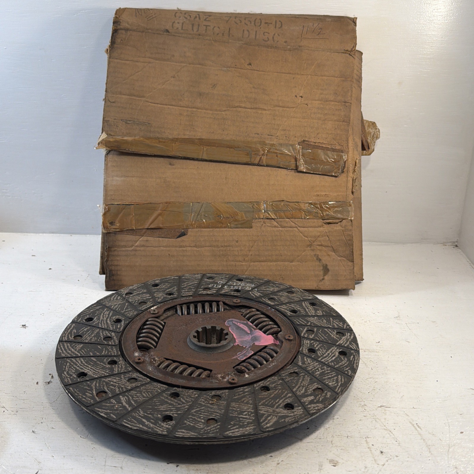 NOS OEM Ford C5AZ-7550-D Manual Transmission Clutch Disc 1965-67 Galaxie Custom