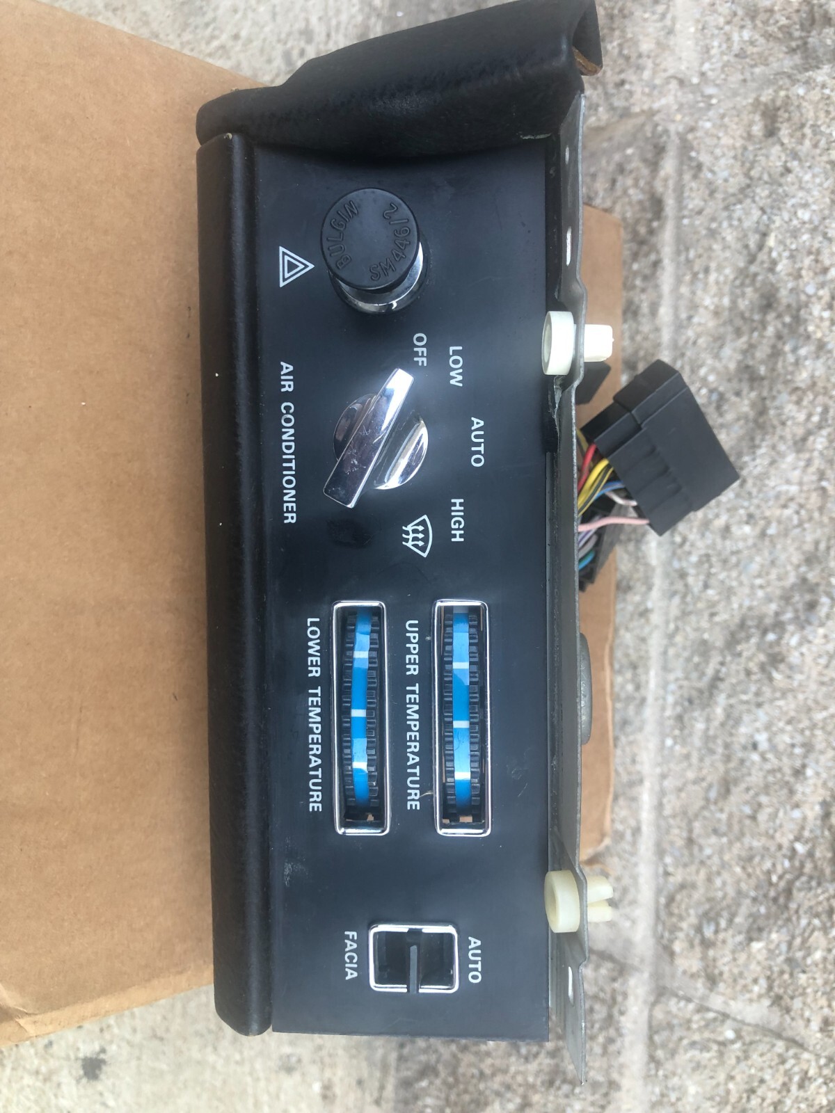 1982 Rolls Royce Silver Spirit Temperature Control/Hazard Switch