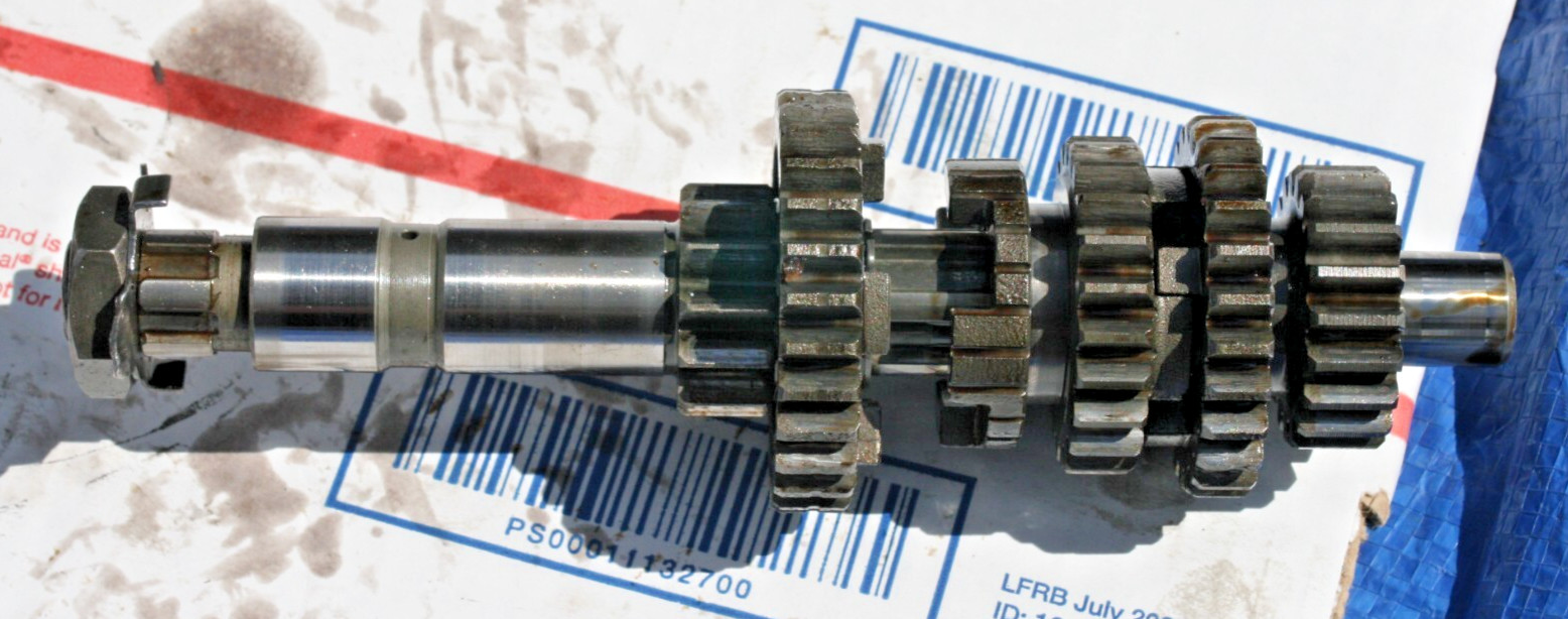 1985-1989 YAMAHA XT 200 OEM TRANSMISSION GEARS / VIN # 15A-102237 1985-1989 YAMAHA XT 200 OEM TRANSMISSION GEARS / VIN # 15A-102237