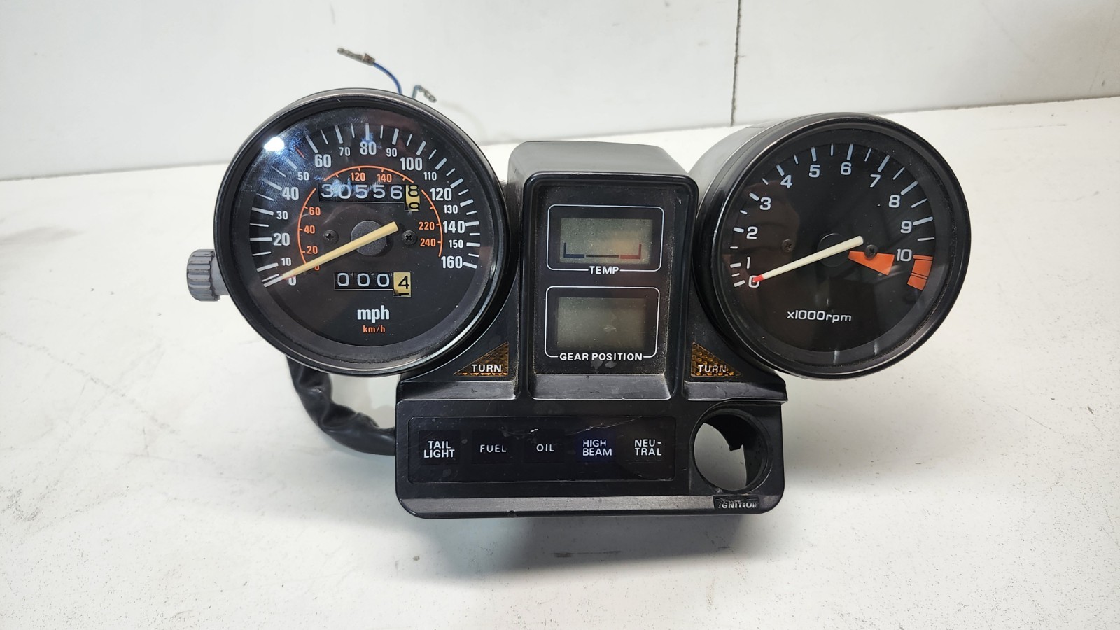 83-86 Honda V65 Magna VF1100 Gauge Cluster Speedometer Tachometer Speedo Tach 83-86 Honda V65 Magna VF1100 Gauge Cluster Speedometer Tachometer Speedo Tach