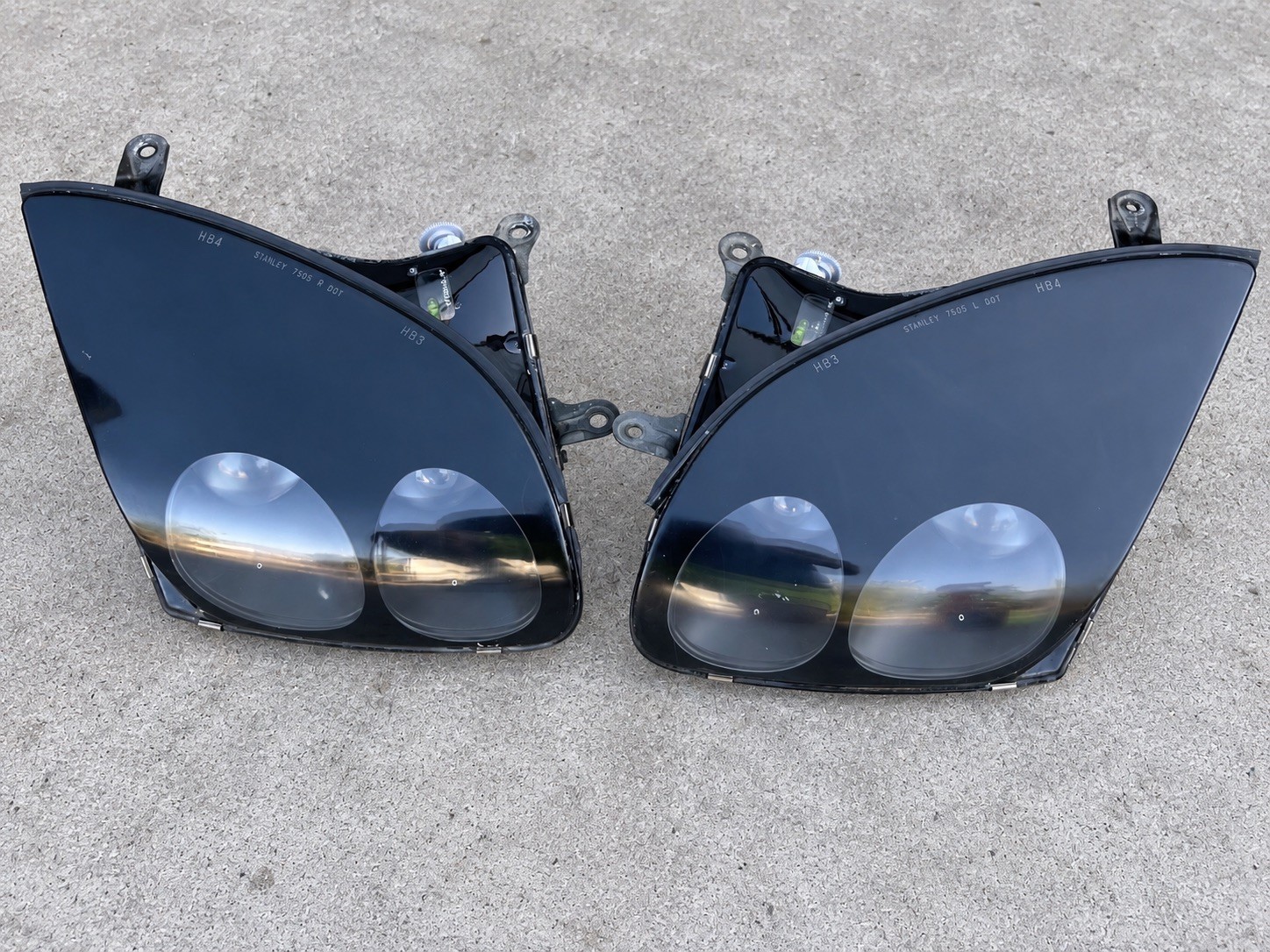 1994-1998 Mitsubishi 3000GT OEM Headlights Left & Right Pair Factory 94-98