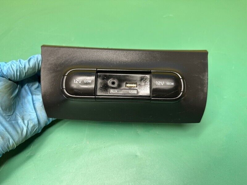 14 15 16 KIA Soul Center Console AUX Port USB Jack Lighter Bexel Panel Cover OEM