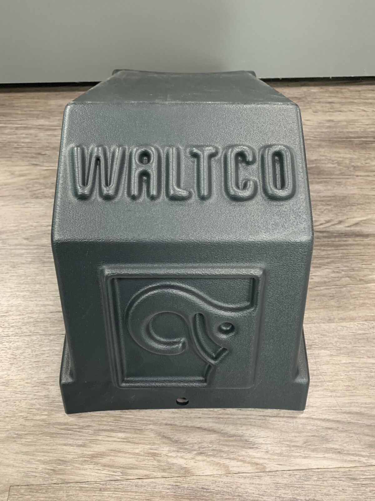 Waltco Liftgate Pump Cover NEW STYLE - OEM - 22793030 - Motor Truck Replacement