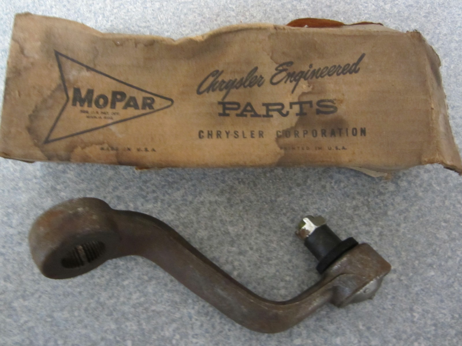 Nos Mopar Pitman Arm for 1960-61 Dodge Lancer / Plymouth Valiant 2084613 Nos Mopar Pitman Arm for 1960-61 Dodge Lancer / Plymouth Valiant 2084613