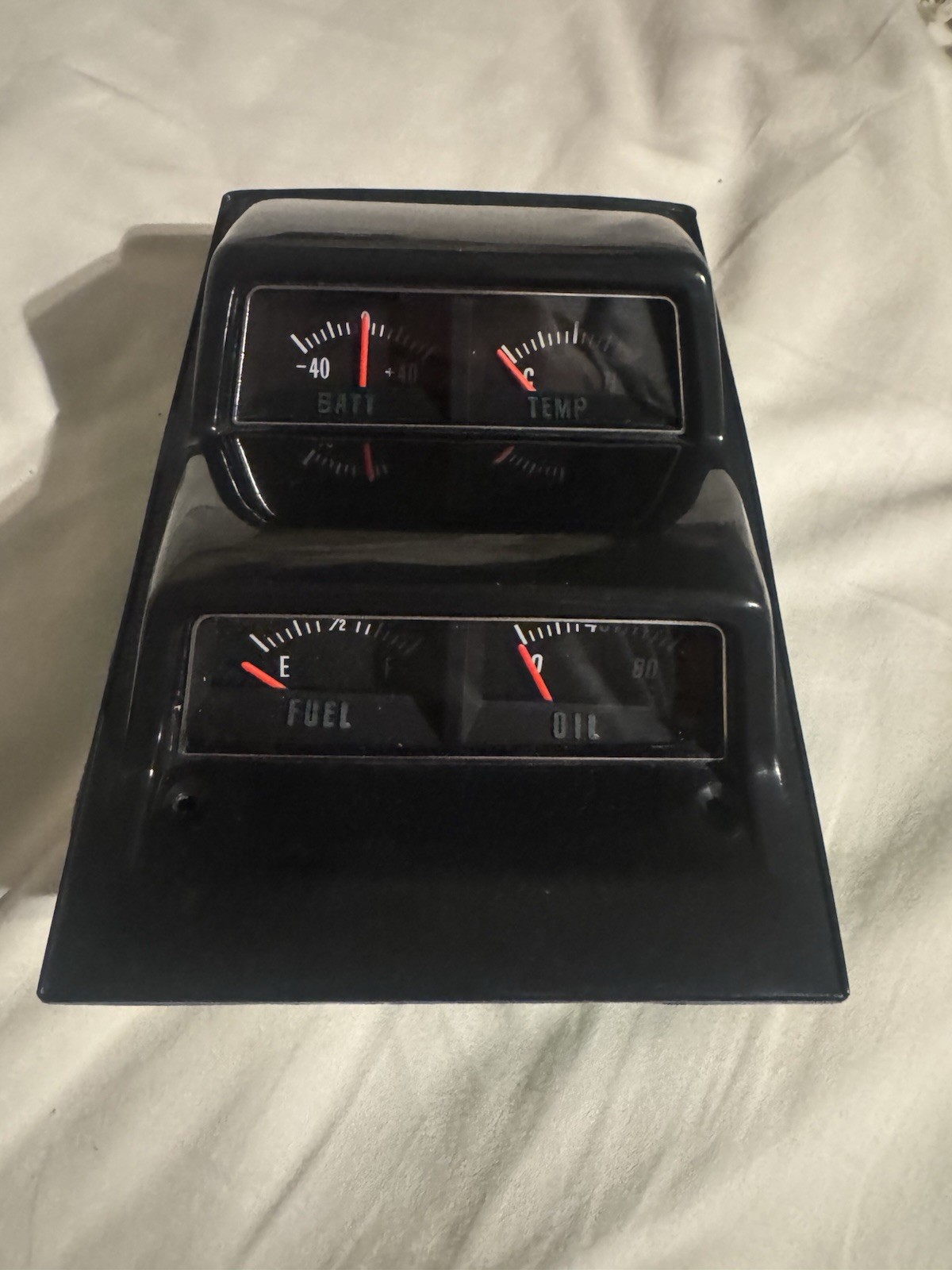 OER OER 3952636 Center Console Gauge Kit (1968-69 Camaro / 1968-74 Nova) New