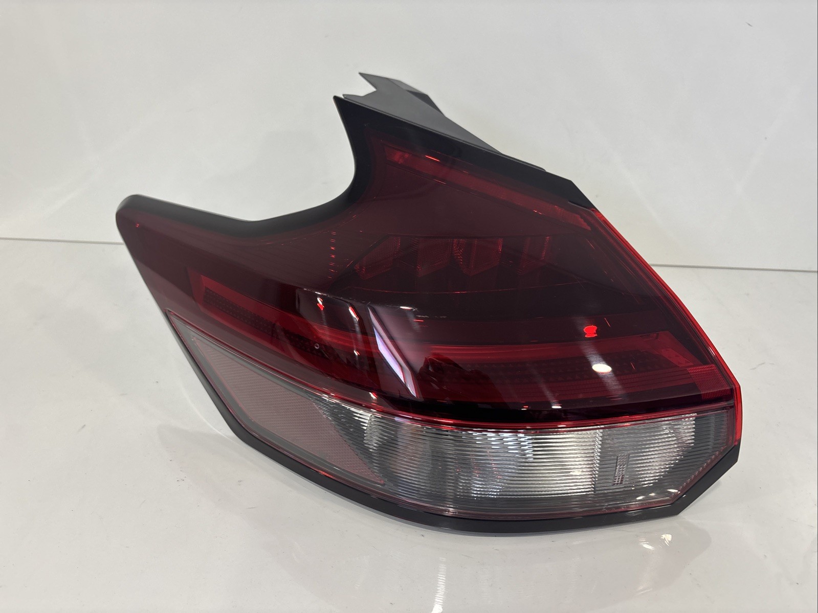 2021 - 2025 Nissan Kicks LED w/Halogen Tail Light Driver Left LH OEM 1603