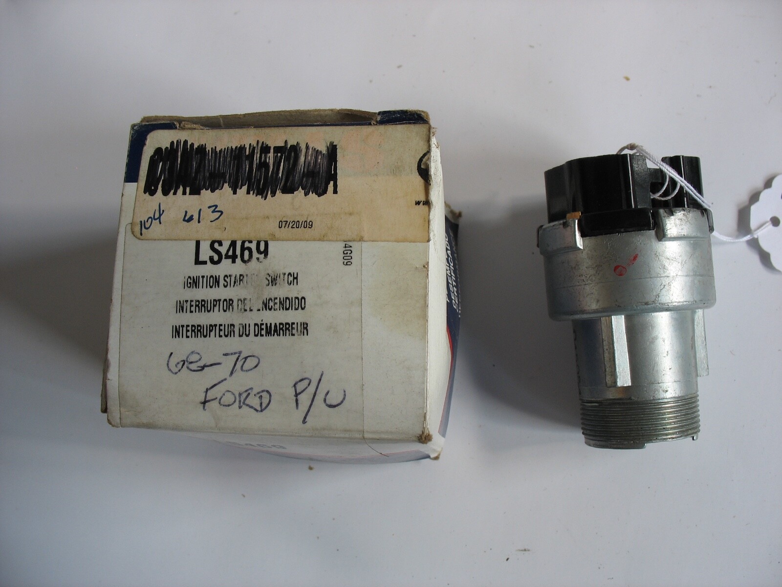 New NORS Wells 1968-70 Ford Truck Ignition Switch LS469 New NORS Wells 1968-70 Ford Truck Ignition Switch LS469