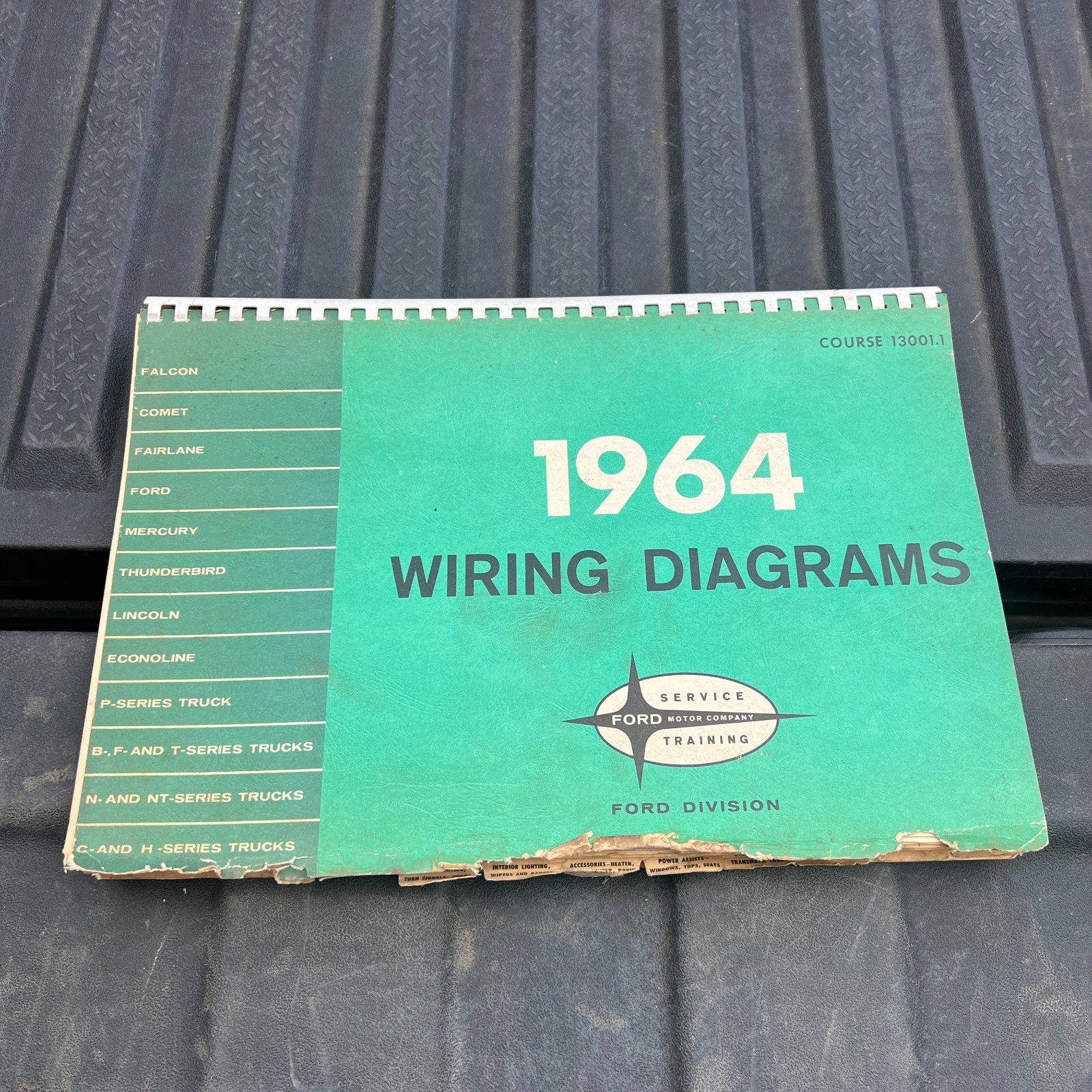 Vtg 1964 Ford Wiring Diagrams Book Course 13001.1 Falcon T-Bird Lincoln Truck Vtg 1964 Ford Wiring Diagrams Book Course 13001.1 Falcon T-Bird Lincoln Truck