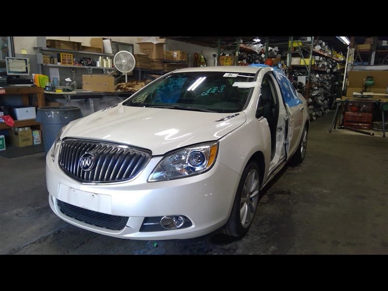 Wash Reservoir Fits 12-13 VERANO 1443671