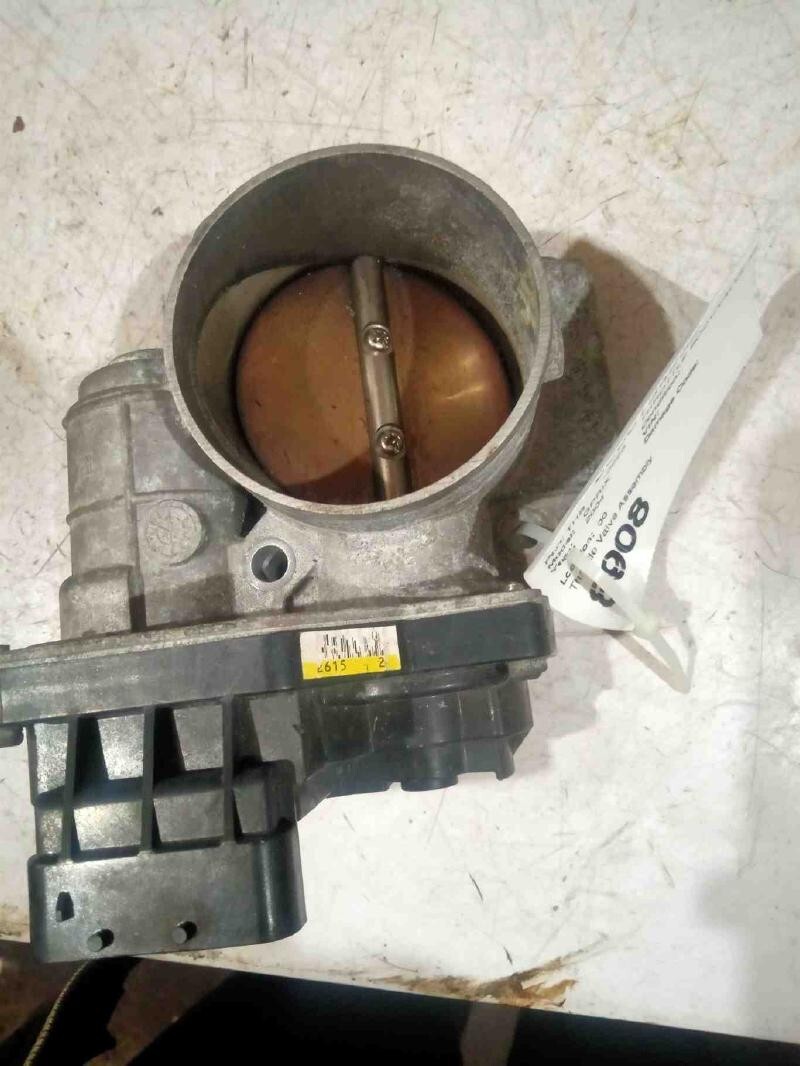 2004 Pontiac Grand Prix Throttle Body Valve Assembly Use