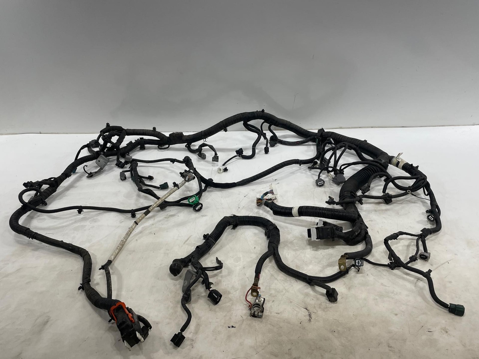 Fits 2015 - 2020 INFINITI QX80 5.6 RWD Complete Engine Trans Wire Harness