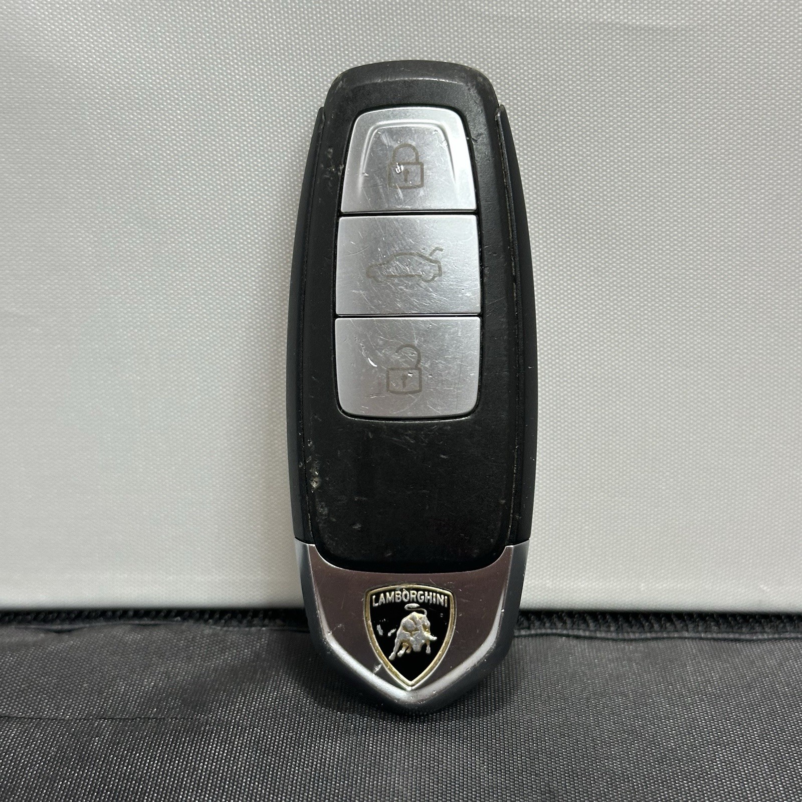 OEM 2018 - 20 LAMBORGHINI URUS SMART KEY REMOTE FOB FCC: IYZ-AK2 4ML.959.754.A