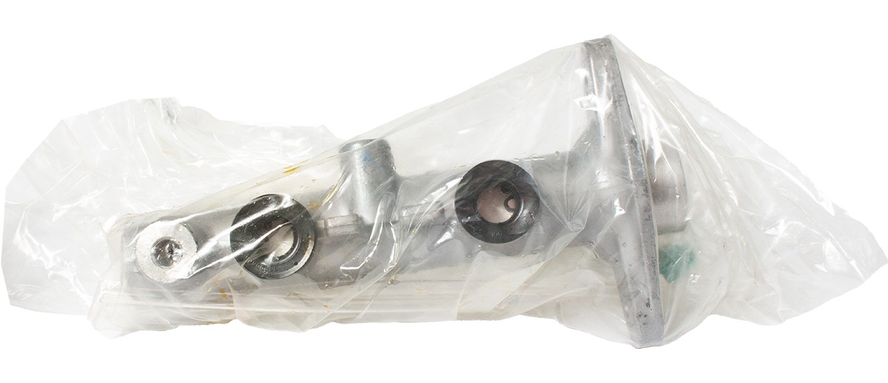Wearever Brake Master Cylinder Fits 2001-06 Hyundai Santa Fe Part Number 11-2993