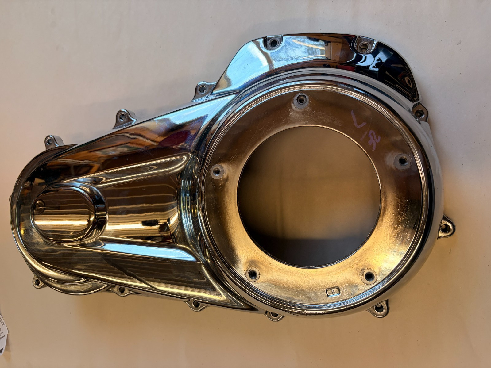 2017-2025 Harley Touring M8 OEM Chrome Primary Clutch Cover Housing 49 2017-2025 Harley Touring M8 OEM Chrome Primary Clutch Cover Housing 49