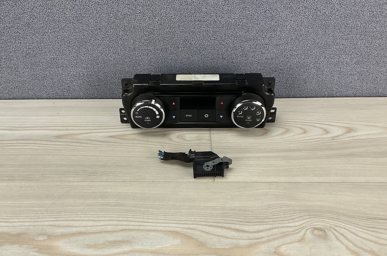 🔵2009-2012 Dodge Ram 1500 2500 3500 Heater AC Climate Control Panel 55056827AG 🔵2009-2012 Dodge Ram 1500 2500 3500 Heater AC Climate Control Panel 55056827AG