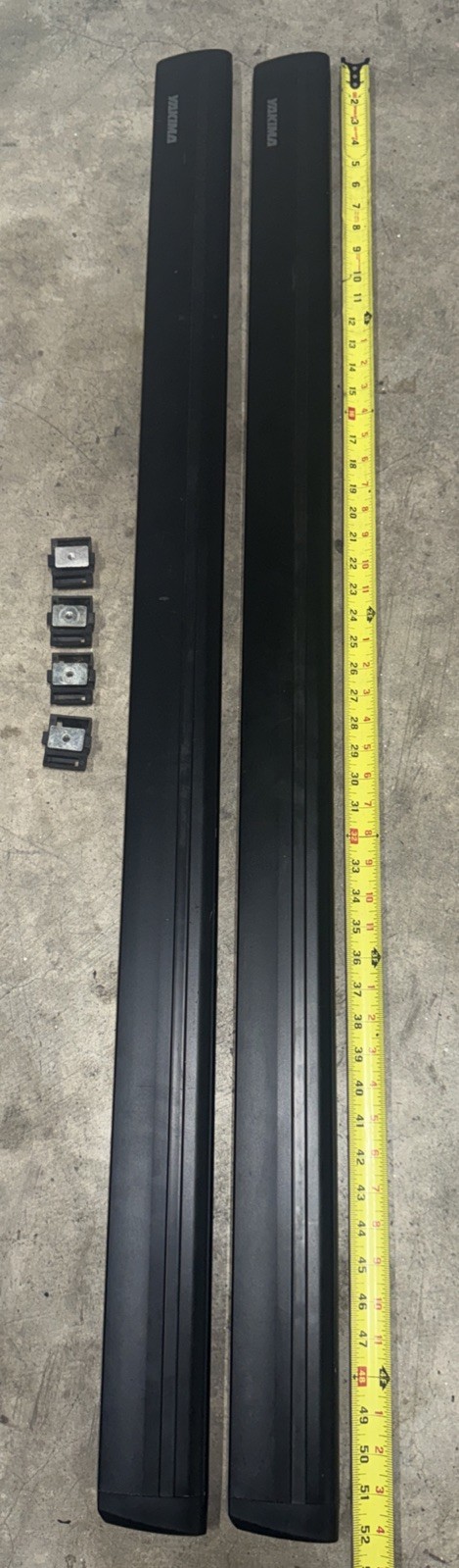 Yakima 50” Jetstream 2x Aerodynamic Roof Rack Cross Bars With Adapter HHHH Yakima 50” Jetstream 2x Aerodynamic Roof Rack Cross Bars With Adapter HHHH
