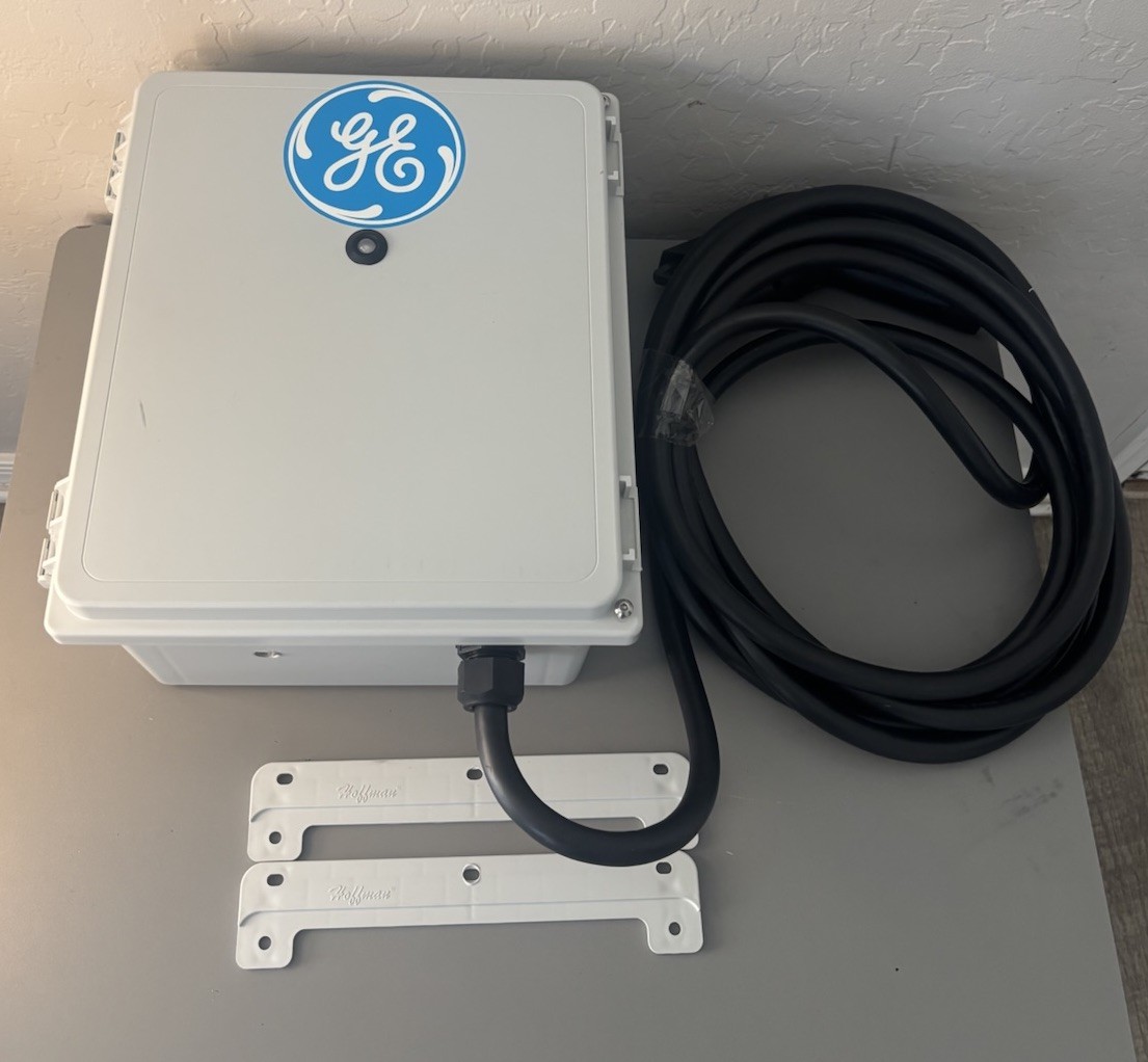 GE EVDSWGH-CP01 Residential DuraStation™ Electric Vehicle Charger, Level 2, 18ft