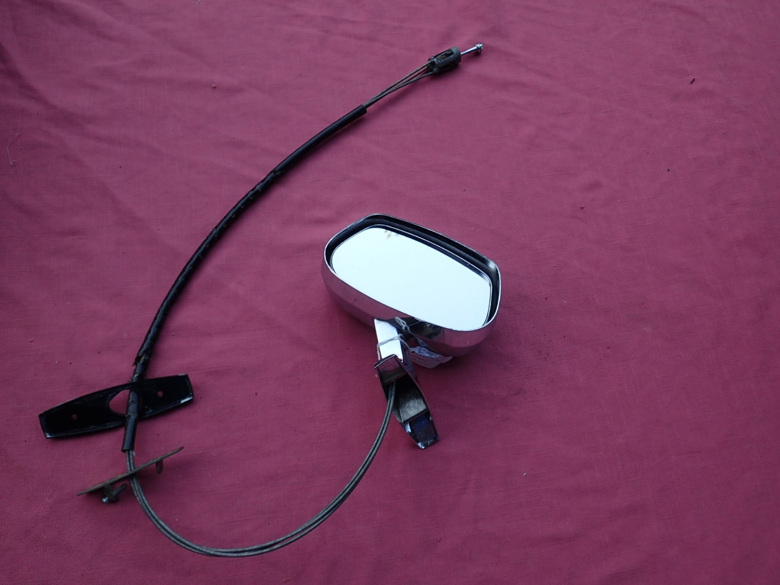 1970-72 Buick Skylark remote side view mirror, LH, nice 9845324 15-2737 GS GSX