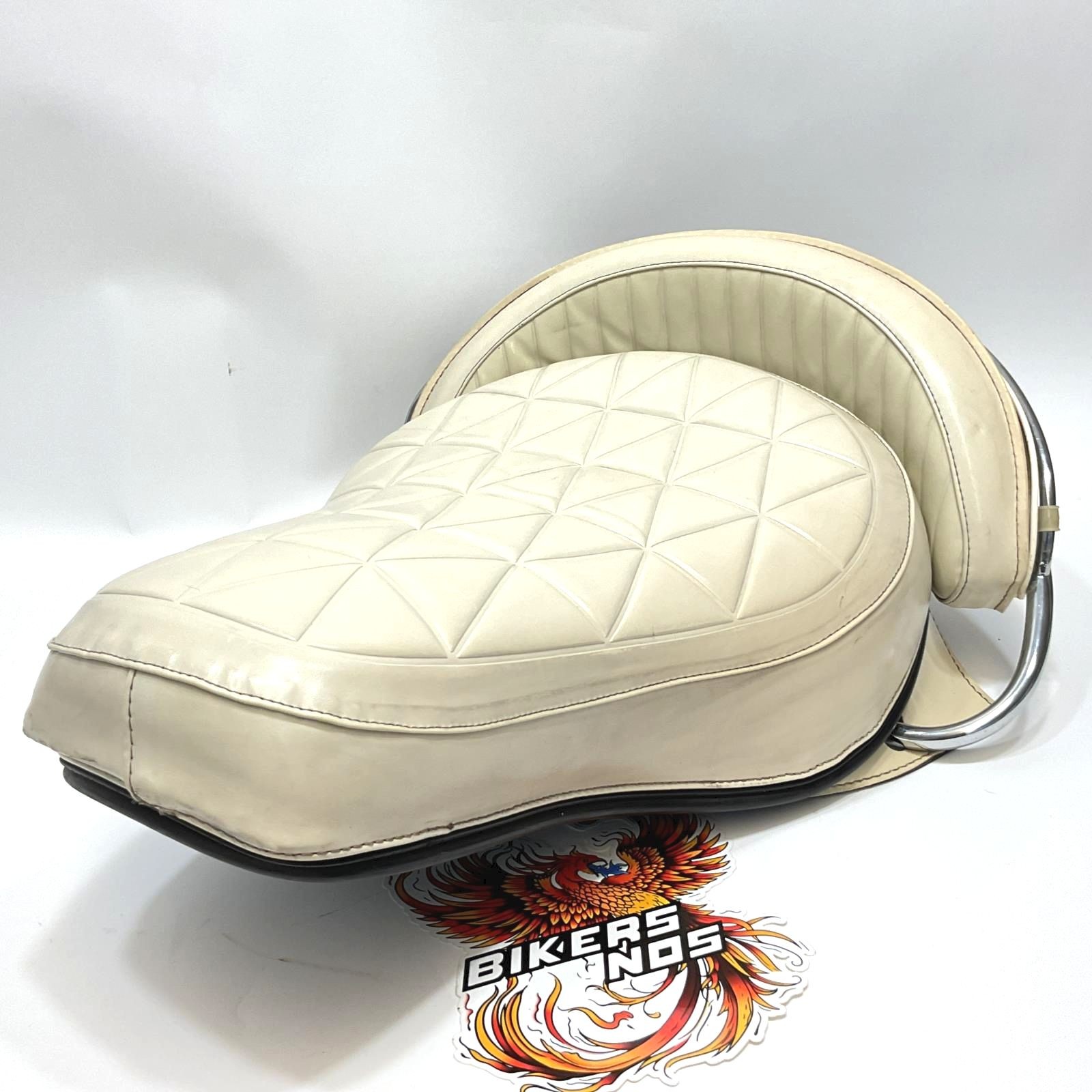 Nice Genuine Harley SUPER DELUXE BUDDY SEAT W/ handrail & backrest 52506-65B