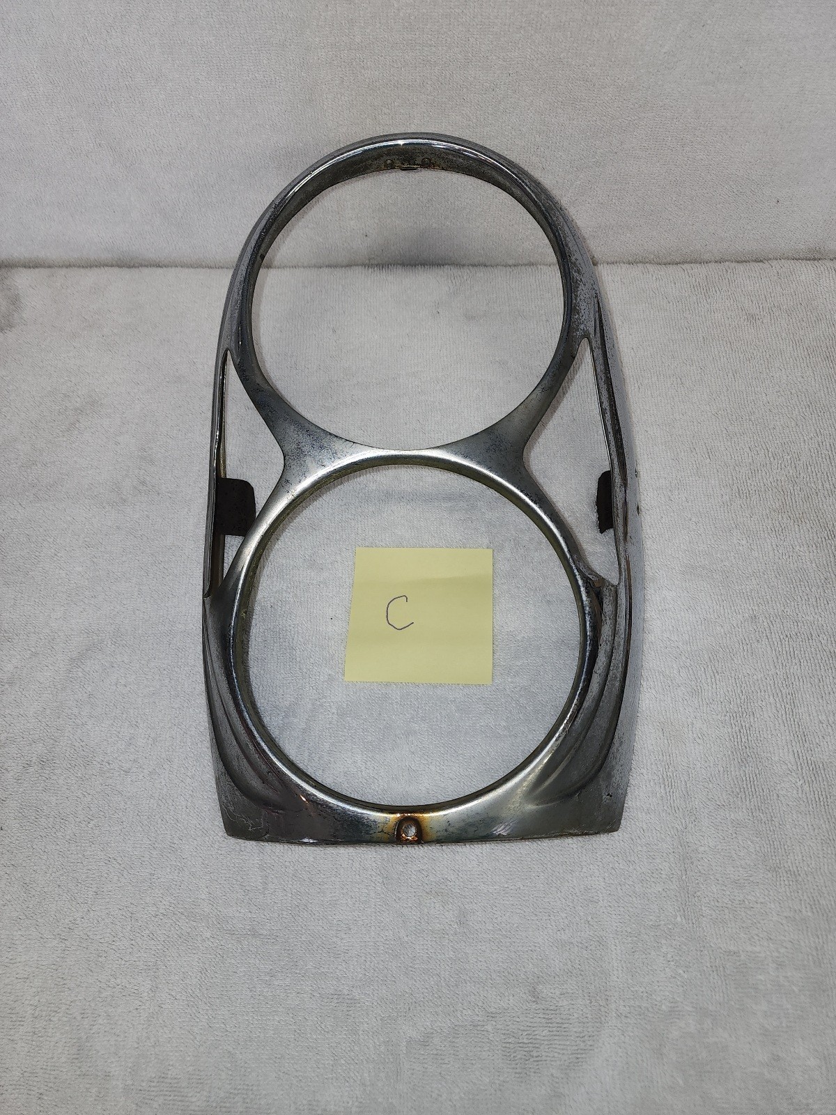 1965 - 1973 Mercedes W108 W109 W111 W112 Chrome Headlight Lamp Bezels OEM 280 SE 1965 - 1973 Mercedes W108 W109 W111 W112 Chrome Headlight Lamp Bezels OEM 280 SE